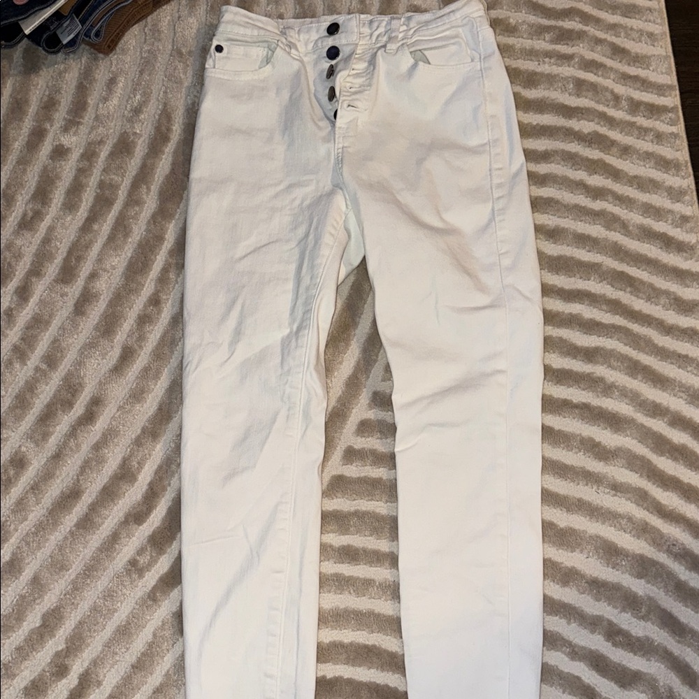 Women's Skinny Jeans in Cream
